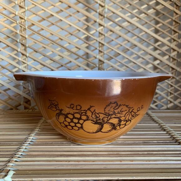 Vintage Pyrex Old Orchard Brown Cinderella 6" Mixing Bowl - Picture 1 of 4